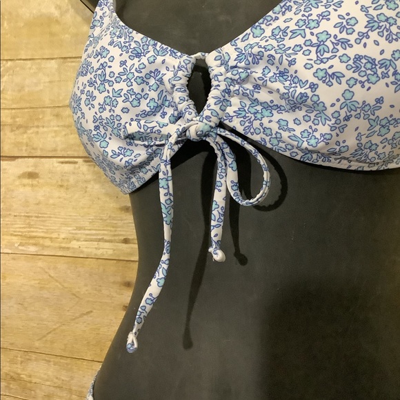 SHIEN  Two Piece Swimsuit - Picture 3 of 9